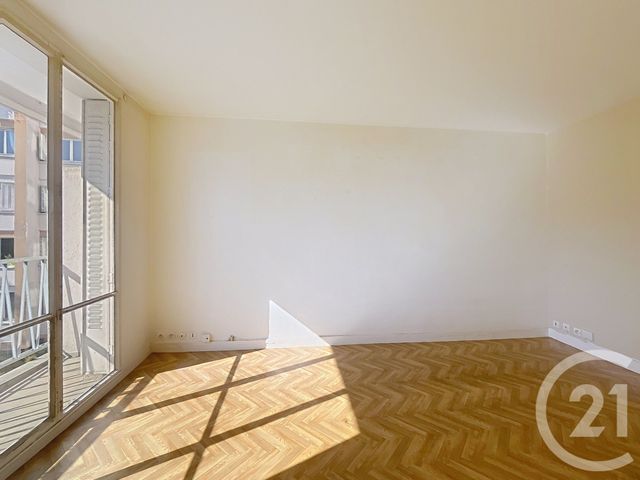 Appartement F2 &agrave; louer - 2 pi&egrave;ces - 37,72 m2 - Ivry Sur Seine - 94 - ILE-DE-FRANCE