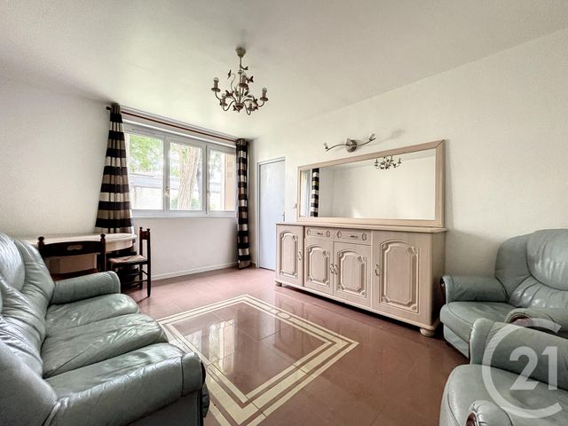 Appartement F3 &agrave; louer - 3 pi&egrave;ces - 50,64 m2 - Ivry Sur Seine - 94 - ILE-DE-FRANCE