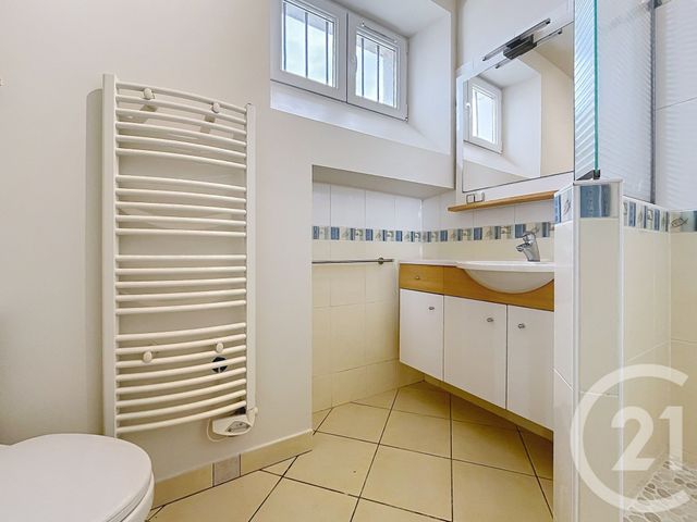 Appartement Duplex &agrave; louer - 6 pi&egrave;ces - 100,10 m2 - Vitry Sur Seine - 94 - ILE-DE-FRANCE
