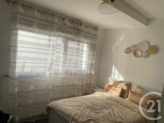 Appartement F4 &agrave; louer - 4 pi&egrave;ces - 83,92 m2 - Vitry Sur Seine - 94 - ILE-DE-FRANCE
