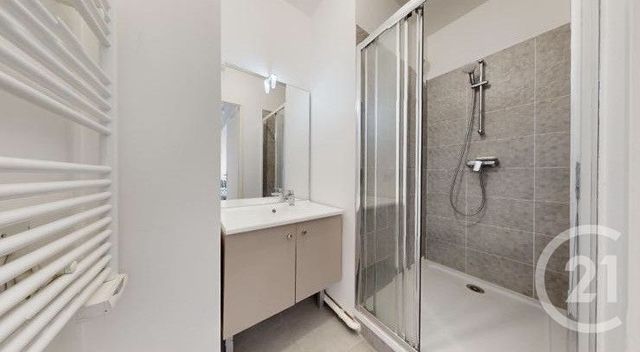 Appartement F4 &agrave; louer - 4 pi&egrave;ces - 83,92 m2 - Vitry Sur Seine - 94 - ILE-DE-FRANCE