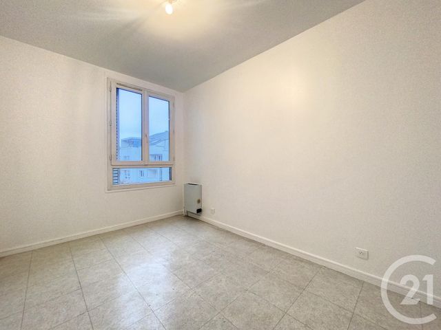 Appartement F2 &agrave; louer - 2 pi&egrave;ces - 48,77 m2 - Ivry Sur Seine - 94 - ILE-DE-FRANCE