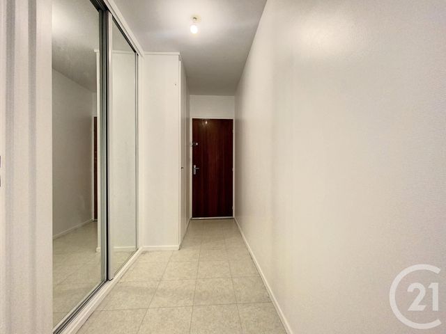 Appartement F2 &agrave; louer - 2 pi&egrave;ces - 48,77 m2 - Ivry Sur Seine - 94 - ILE-DE-FRANCE