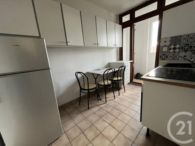Appartement F2 &agrave; louer - 2 pi&egrave;ces - 39,25 m2 - Ivry Sur Seine - 94 - ILE-DE-FRANCE