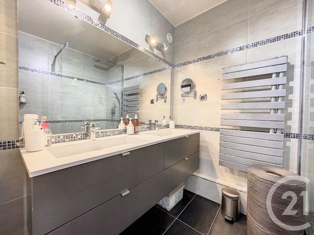 Appartement F4 &agrave; louer - 4 pi&egrave;ces - 106,63 m2 - Ivry Sur Seine - 94 - ILE-DE-FRANCE