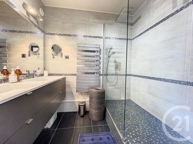 Appartement F4 &agrave; louer - 4 pi&egrave;ces - 106,63 m2 - Ivry Sur Seine - 94 - ILE-DE-FRANCE