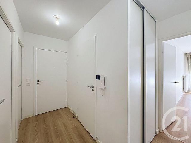 Appartement F3 &agrave; louer - 3 pi&egrave;ces - 66,30 m2 - Ivry Sur Seine - 94 - ILE-DE-FRANCE