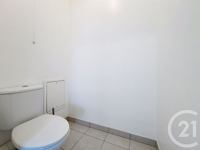 Appartement F3 &agrave; louer - 3 pi&egrave;ces - 66,30 m2 - Ivry Sur Seine - 94 - ILE-DE-FRANCE