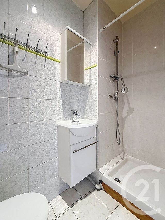 Appartement F2 &agrave; louer - 2 pi&egrave;ces - 37,35 m2 - Vitry Sur Seine - 94 - ILE-DE-FRANCE