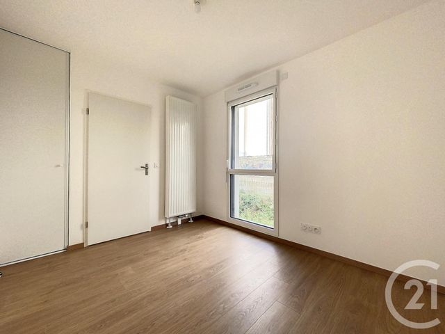 Appartement F3 &agrave; louer - 3 pi&egrave;ces - 70,75 m2 - Ivry Sur Seine - 94 - ILE-DE-FRANCE