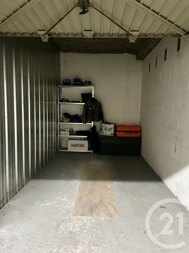 Parking &agrave; vendre - 12 m2 - Ivry Sur Seine - 94 - ILE-DE-FRANCE