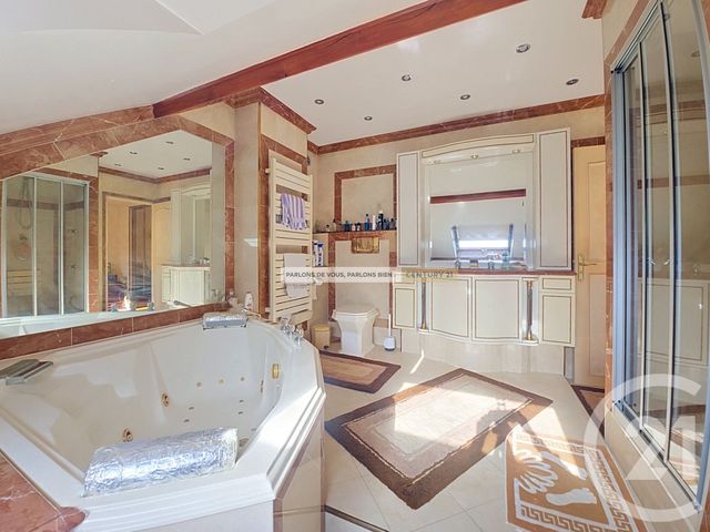 Maison &agrave; vendre - 6 pi&egrave;ces - 198,84 m2 - Ivry Sur Seine - 94 - ILE-DE-FRANCE