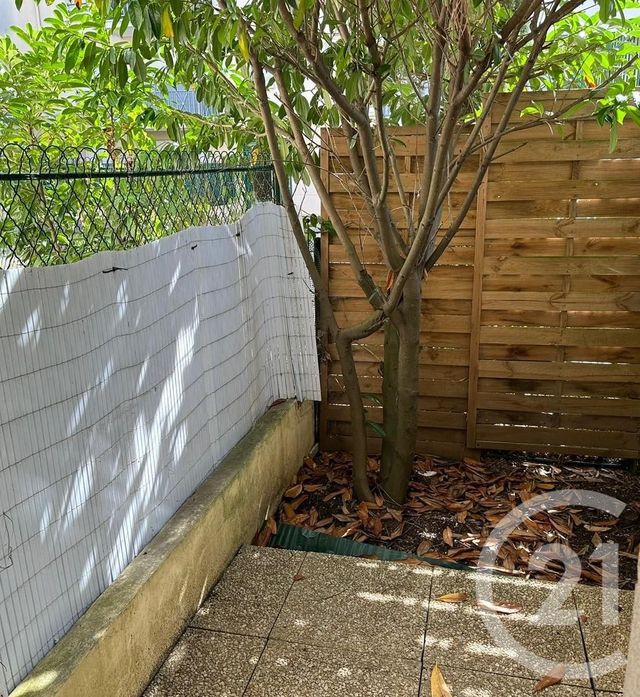 Appartement F2 à vendre - 2 pièces - 47,04 m2 - Elancourt - 78 - ILE-DE-FRANCE