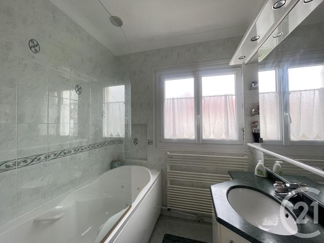 Maison &agrave; vendre - 5 pi&egrave;ces - 120 m2 - Maurepas - 78 - ILE-DE-FRANCE