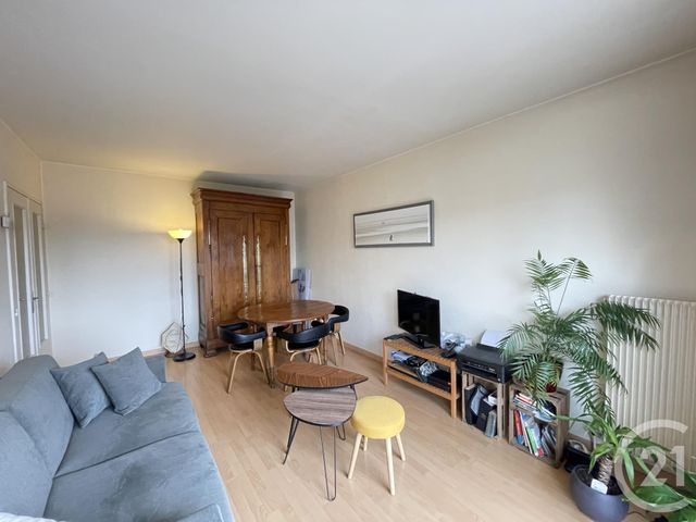 Appartement F2 à vendre - 2 pièces - 46 m2 - Maurepas - 78 - ILE-DE-FRANCE