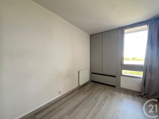 Appartement F4 à vendre - 4 pièces - 77,64 m2 - Elancourt - 78 - ILE-DE-FRANCE