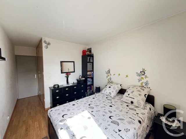 Appartement F4 à vendre - 4 pièces - 77,64 m2 - Elancourt - 78 - ILE-DE-FRANCE