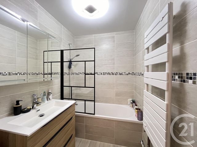 Maison &agrave; vendre - 6 pi&egrave;ces - 107,10 m2 - Coignieres - 78 - ILE-DE-FRANCE