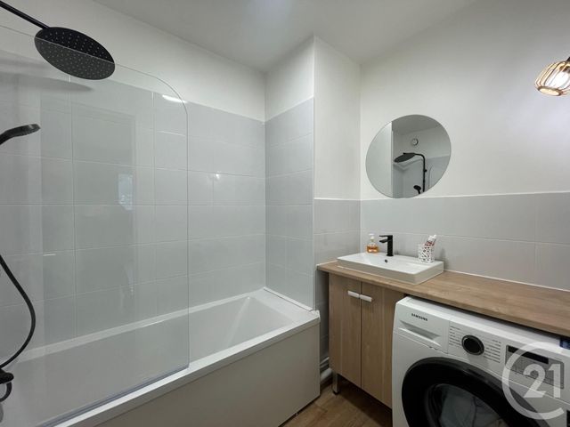 Appartement F3 à vendre - 3 pièces - 67,89 m2 - Elancourt - 78 - ILE-DE-FRANCE