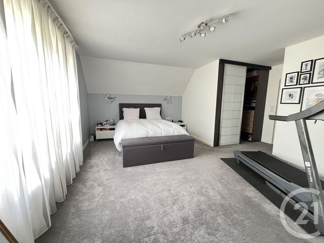 Maison à vendre - 7 pièces - 186,21 m2 - Maurepas - 78 - ILE-DE-FRANCE