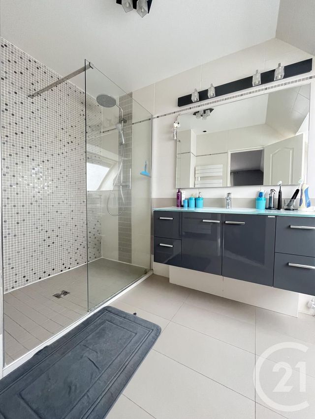 Maison à vendre - 7 pièces - 186,21 m2 - Maurepas - 78 - ILE-DE-FRANCE