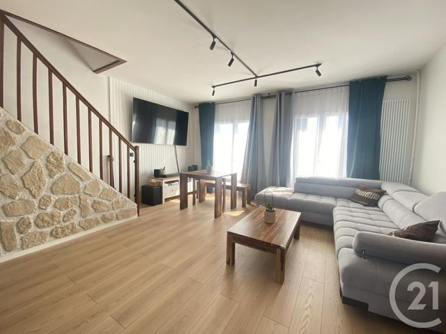 Maison &agrave; louer - 5 pi&egrave;ces - 87,51 m2 - Maurepas - 78 - ILE-DE-FRANCE