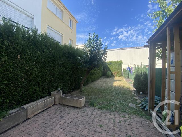 Maison &agrave; louer - 5 pi&egrave;ces - 87,51 m2 - Maurepas - 78 - ILE-DE-FRANCE
