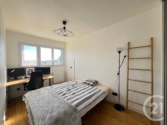 Maison &agrave; louer - 5 pi&egrave;ces - 87,51 m2 - Maurepas - 78 - ILE-DE-FRANCE