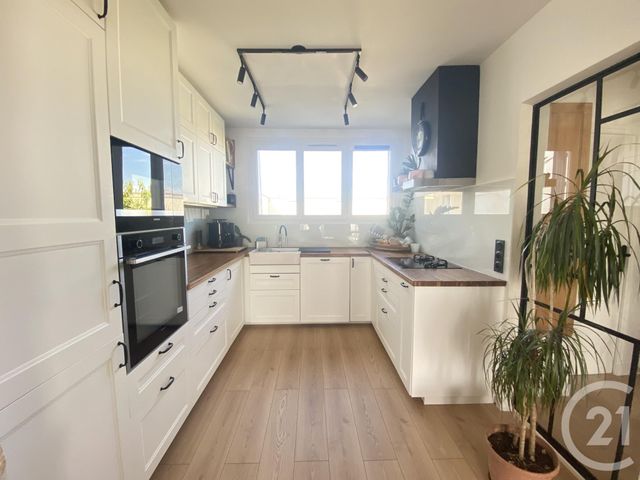 Maison &agrave; louer - 5 pi&egrave;ces - 87,51 m2 - Maurepas - 78 - ILE-DE-FRANCE