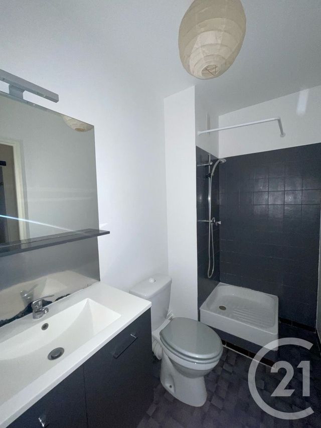 Appartement Studio à vendre - 1 pièce - 33 m2 - Maurepas - 78 - ILE-DE-FRANCE