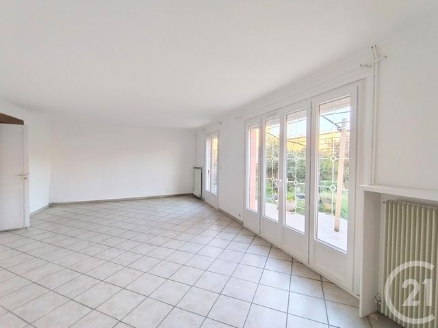 Maison &agrave; louer - 5 pi&egrave;ces - 129,30 m2 - Maurepas - 78 - ILE-DE-FRANCE