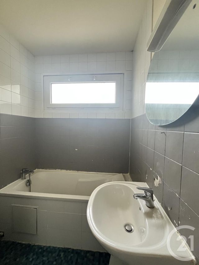 Appartement Studio à vendre - 1 pièce - 32,59 m2 - Maurepas - 78 - ILE-DE-FRANCE