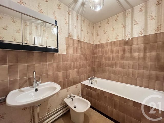 Appartement F2 à vendre - 2 pièces - 49,25 m2 - Maurepas - 78 - ILE-DE-FRANCE