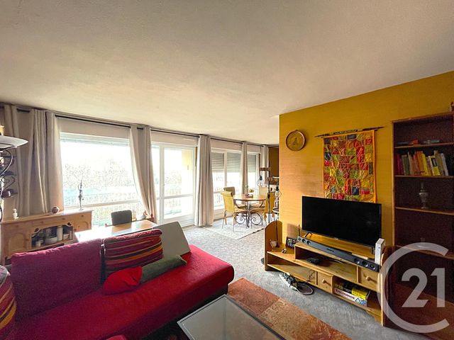 Appartement F5 à vendre - 5 pièces - 95 m2 - Elancourt - 78 - ILE-DE-FRANCE