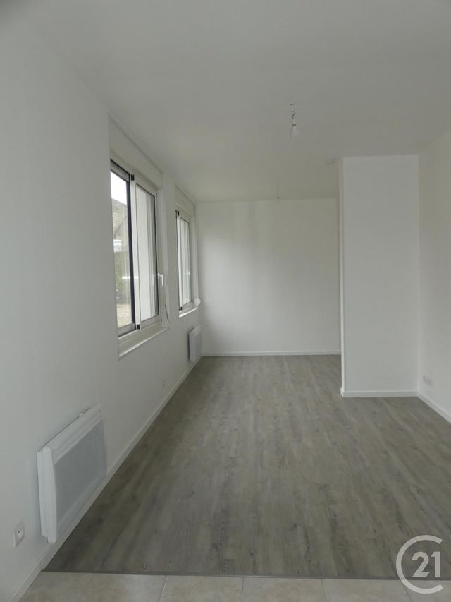 Appartement F1 &agrave; louer - 1 pi&egrave;ce - 24 m2 - Coignieres - 78 - ILE-DE-FRANCE