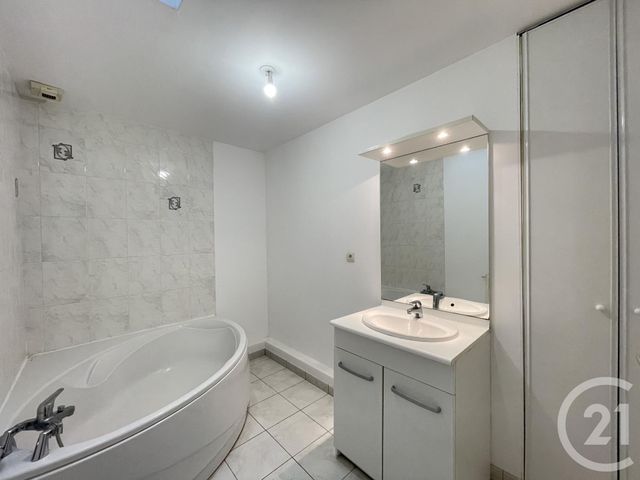 Maison à vendre - 4 pièces - 95 m2 - Coignieres - 78 - ILE-DE-FRANCE