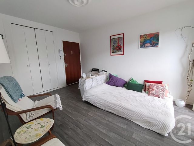 Appartement Studio à louer - 1 pièce - 25,53 m2 - Maurepas - 78 - ILE-DE-FRANCE