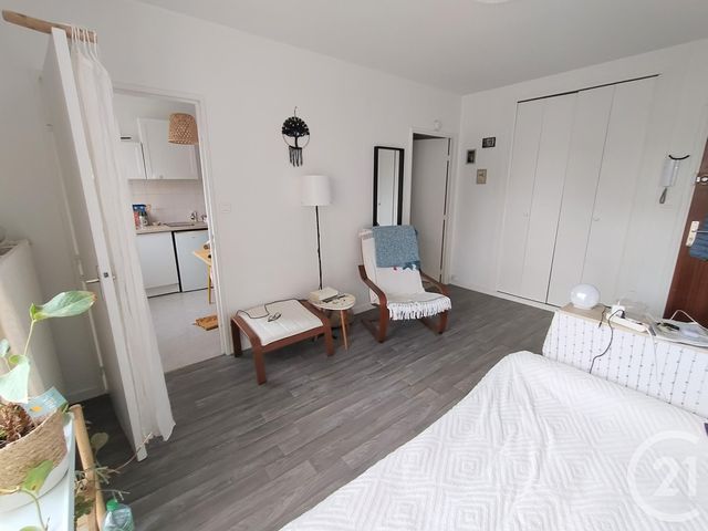 Appartement Studio à louer - 1 pièce - 25,53 m2 - Maurepas - 78 - ILE-DE-FRANCE