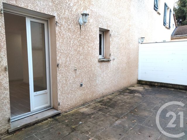 Appartement Studio à louer - 1 pièce - 23,91 m2 - La Verriere - 78 - ILE-DE-FRANCE