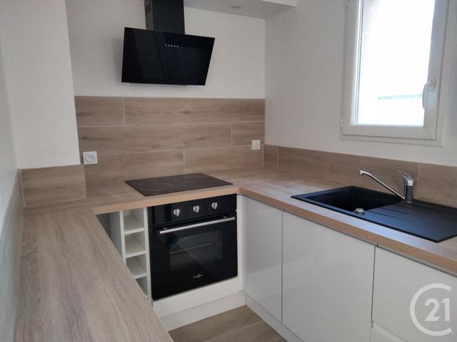 Appartement Studio à louer - 1 pièce - 23,91 m2 - La Verriere - 78 - ILE-DE-FRANCE