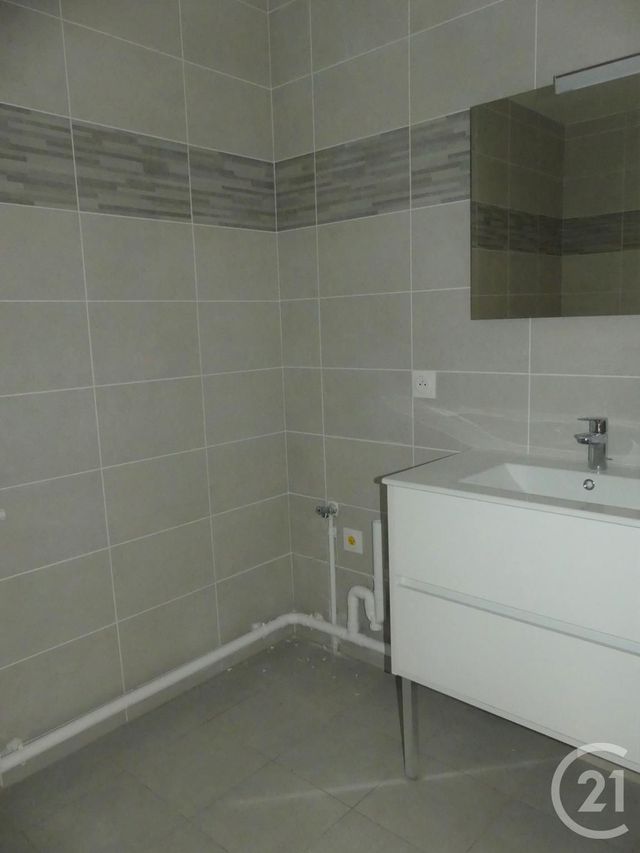 Appartement F4 &agrave; louer - 4 pi&egrave;ces - 75,68 m2 - Maurepas - 78 - ILE-DE-FRANCE