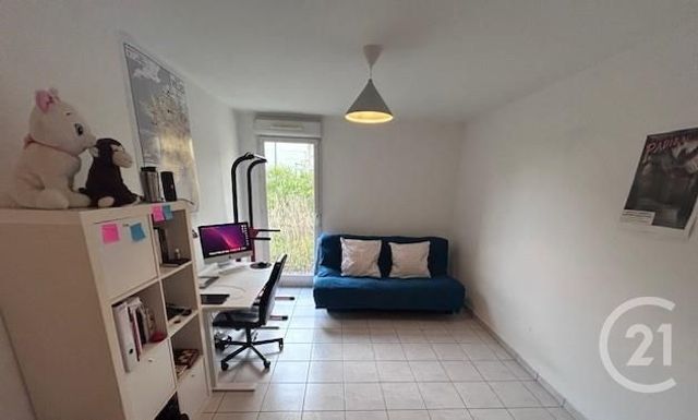 Appartement F1 &agrave; louer - 1 pi&egrave;ce - 27,94 m2 - Montigny Le Bretonneux - 78 - ILE-DE-FRANCE