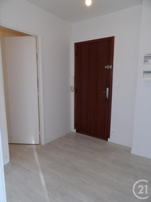 Appartement &agrave; louer - 2 pi&egrave;ces - 47,26 m2 - Maurepas - 78 - ILE-DE-FRANCE