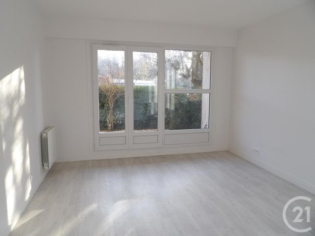 Appartement &agrave; louer - 2 pi&egrave;ces - 47,26 m2 - Maurepas - 78 - ILE-DE-FRANCE