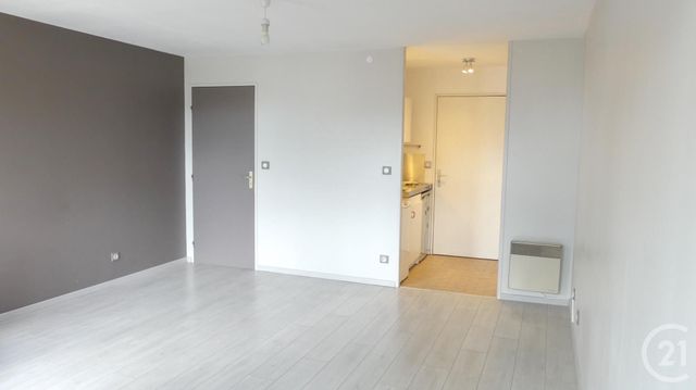 Appartement F1 &agrave; louer - 1 pi&egrave;ce - 26,89 m2 - Le Mesnil St Denis - 78 - ILE-DE-FRANCE