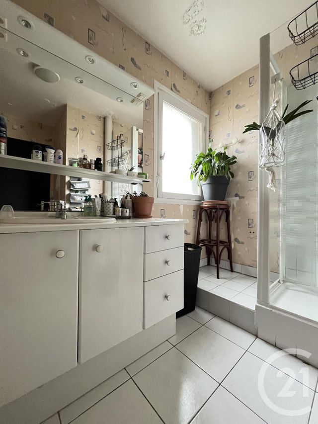 Appartement F3 &agrave; vendre - 3 pi&egrave;ces - 70,57 m2 - Maurepas - 78 - ILE-DE-FRANCE