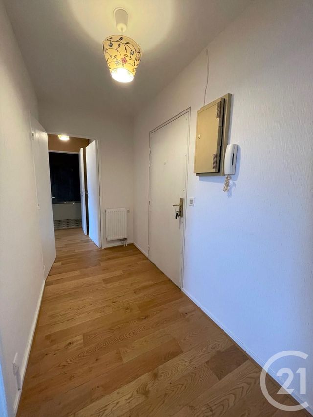 Appartement F3 &agrave; louer - 3 pi&egrave;ces - 61,36 m2 - Elancourt - 78 - ILE-DE-FRANCE