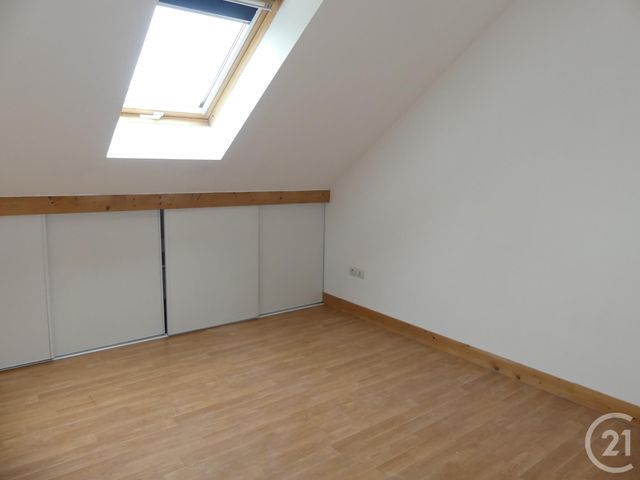 Maison &agrave; louer - 4 pi&egrave;ces - 80,25 m2 - Coignieres - 78 - ILE-DE-FRANCE