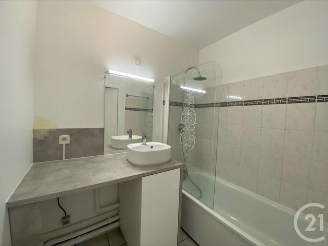 Appartement F2 &agrave; louer - 2 pi&egrave;ces - 48,28 m2 - Elancourt - 78 - ILE-DE-FRANCE