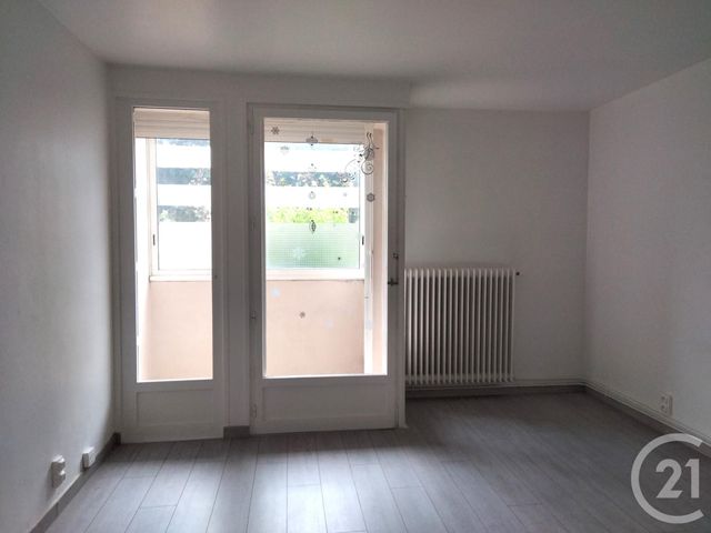 Appartement F1 &agrave; louer - 1 pi&egrave;ce - 31,76 m2 - Maurepas - 78 - ILE-DE-FRANCE